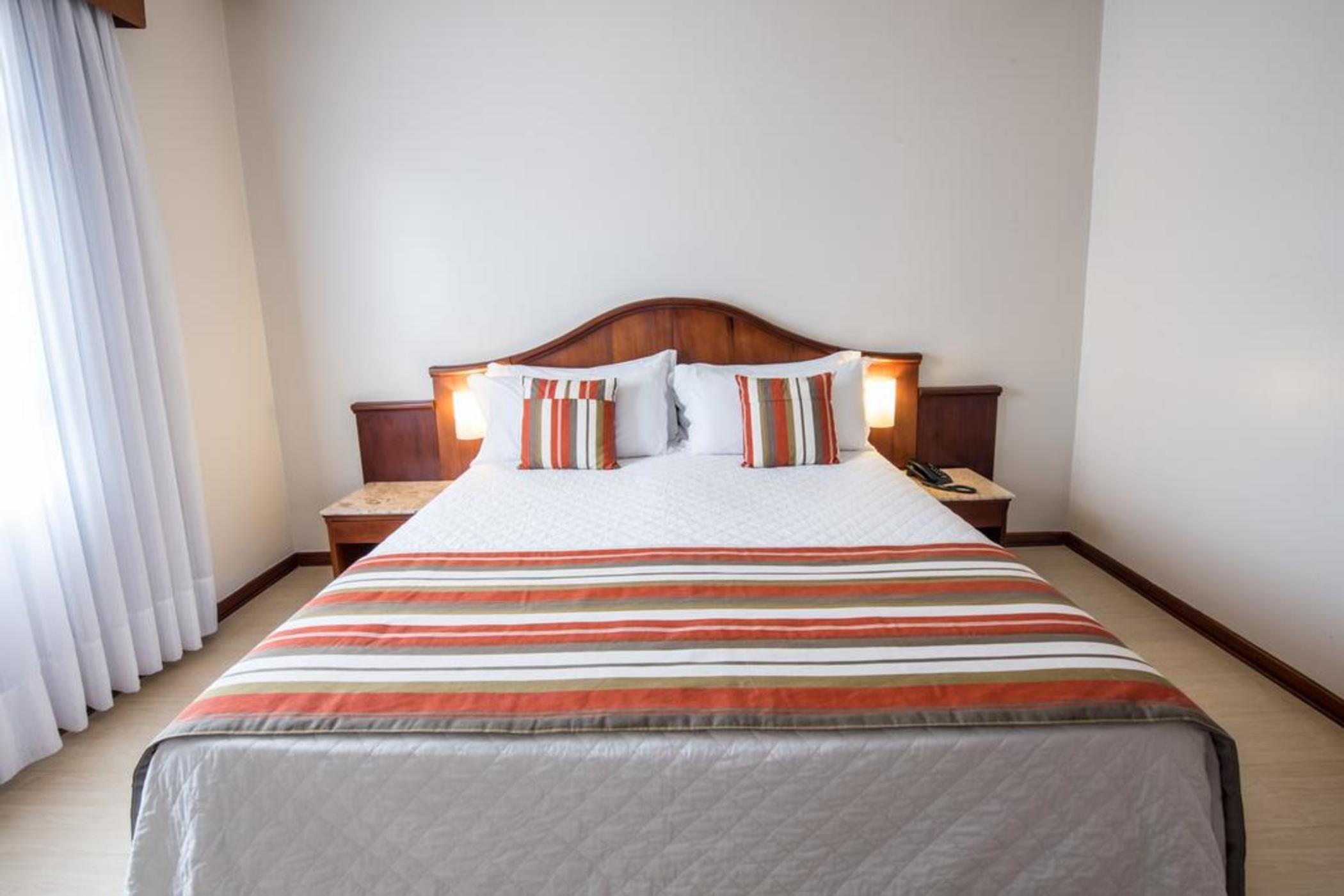 Hotel Carlton Plaza Poços de Caldas Esterno foto