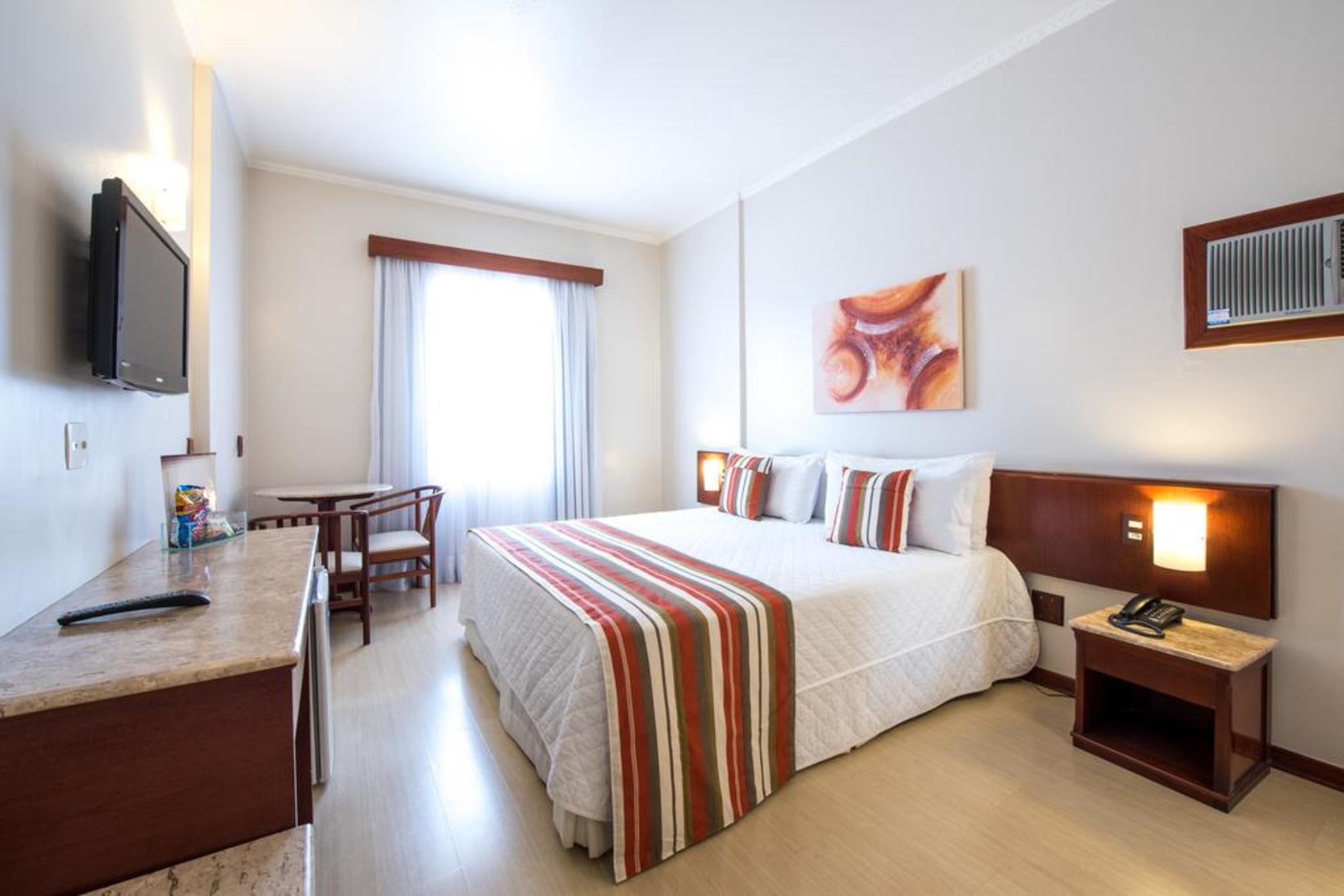 Hotel Carlton Plaza Poços de Caldas Esterno foto