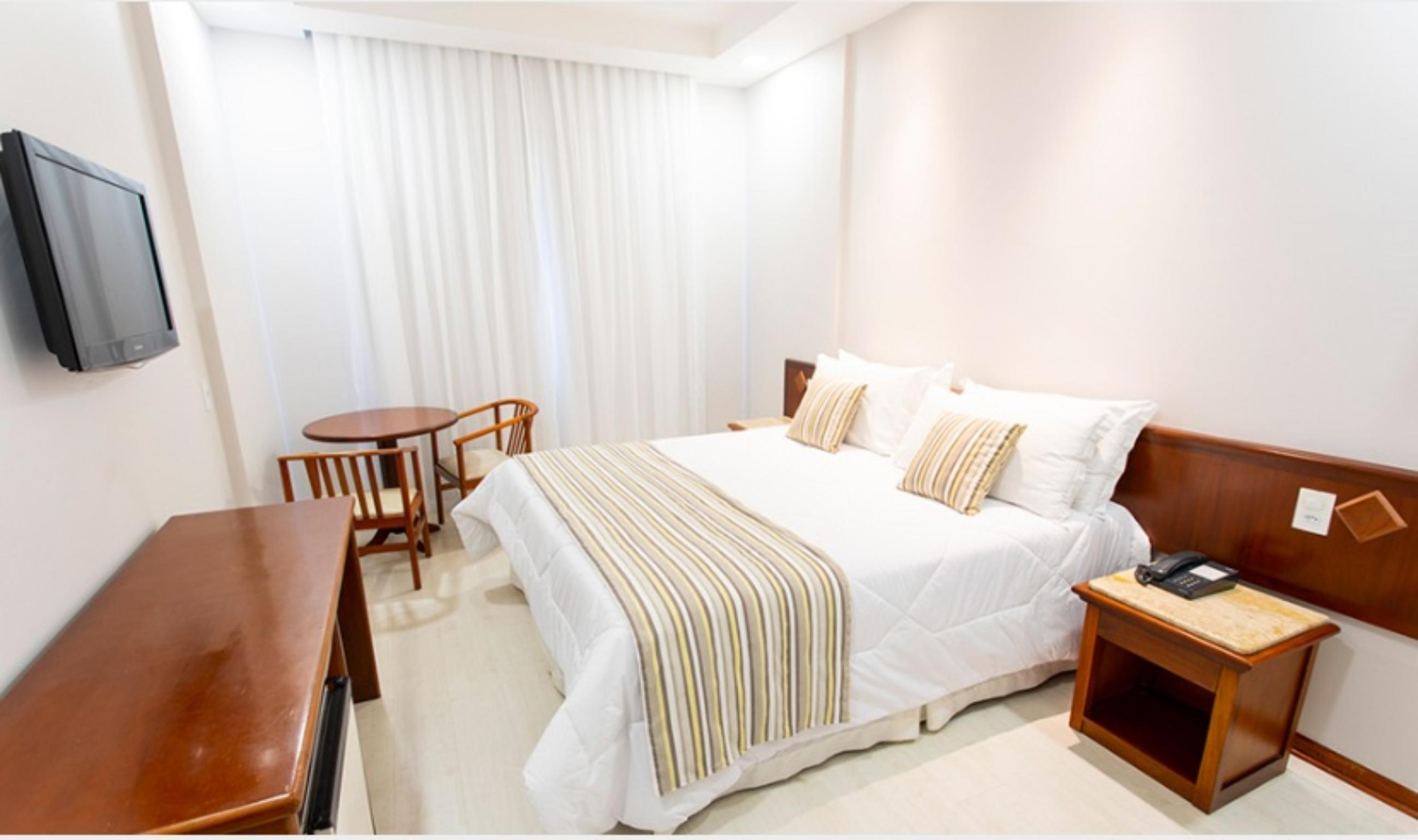 Hotel Carlton Plaza Poços de Caldas Esterno foto