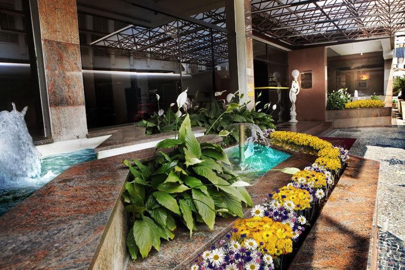 Hotel Carlton Plaza Poços de Caldas Esterno foto