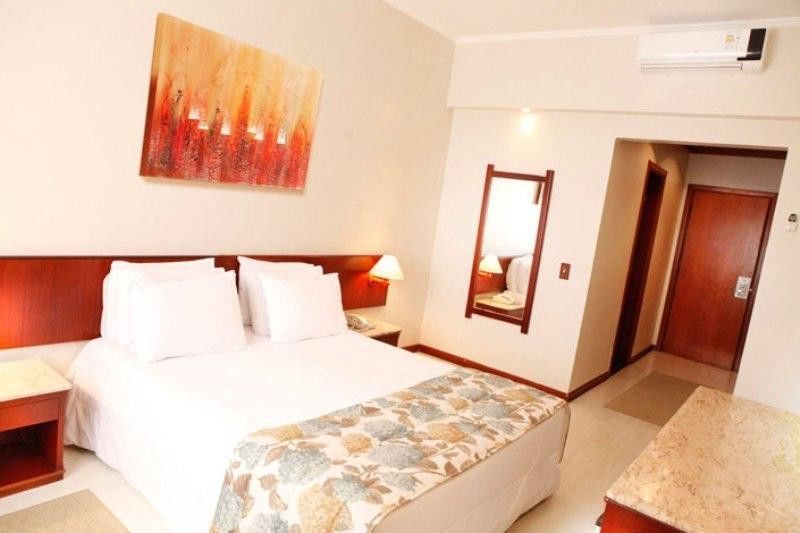 Hotel Carlton Plaza Poços de Caldas Esterno foto