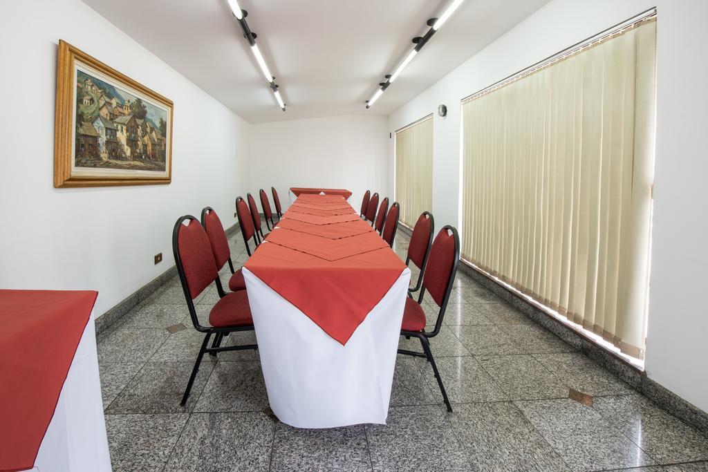 Hotel Carlton Plaza Poços de Caldas Esterno foto