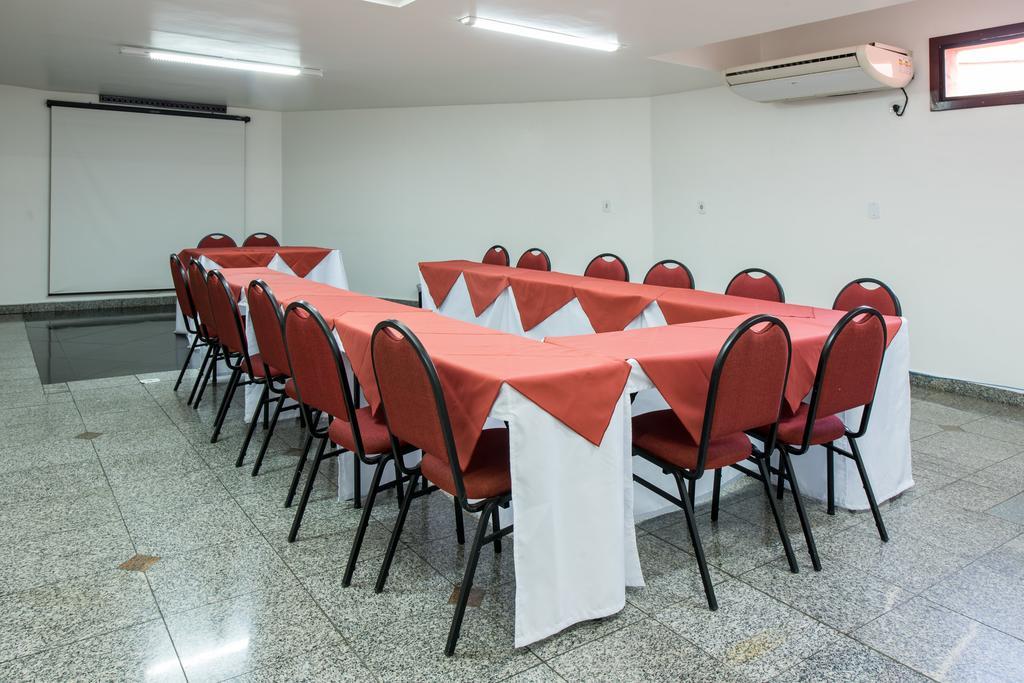 Hotel Carlton Plaza Poços de Caldas Esterno foto
